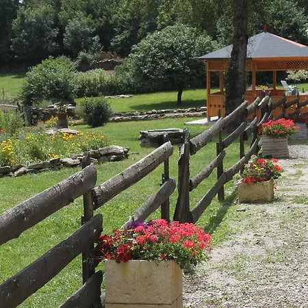 Couette-café Bertrand Villefranche-de-Panat